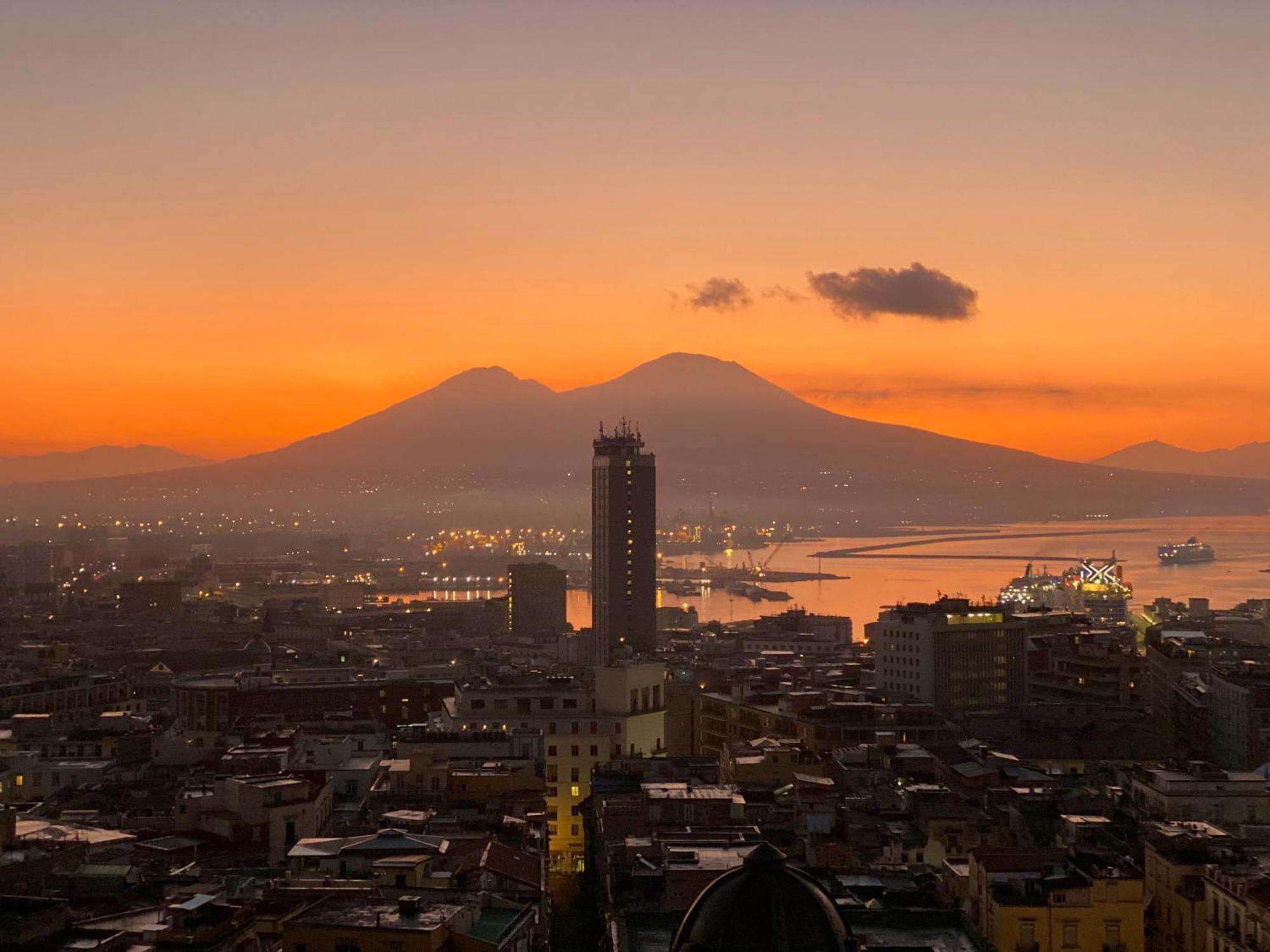 Bed and Breakfast Il Sole Di Montesanto Neapel Exterior foto