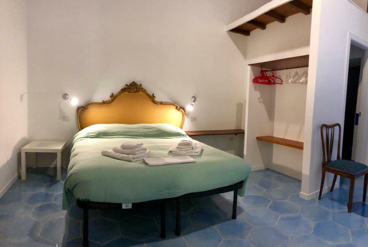 Bed and Breakfast Il Sole Di Montesanto Neapel Exterior foto