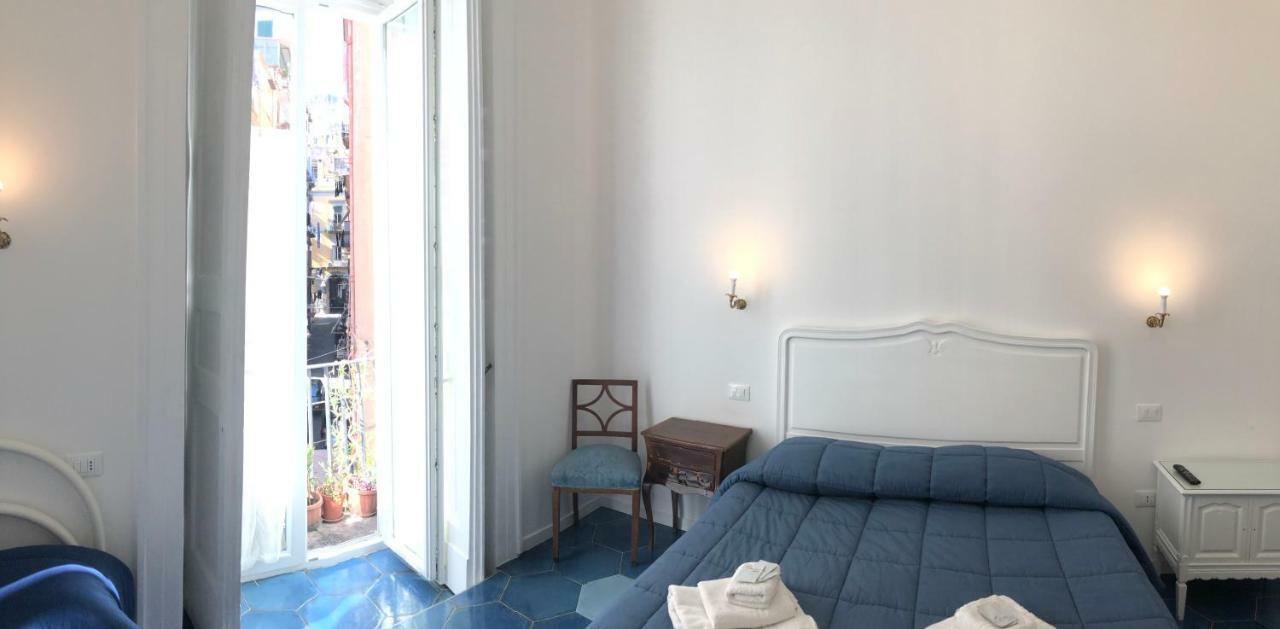 Bed and Breakfast Il Sole Di Montesanto Neapel Exterior foto